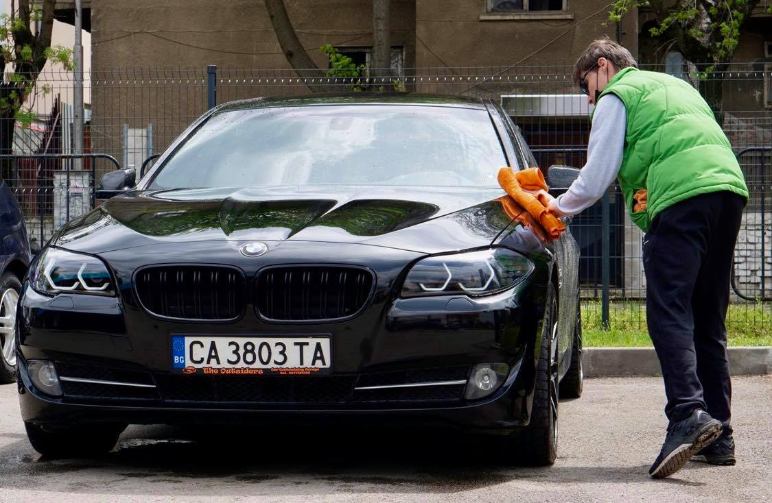 Как да измием и подсушим правилно автомобила си